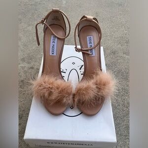 Steve Madden nude heels